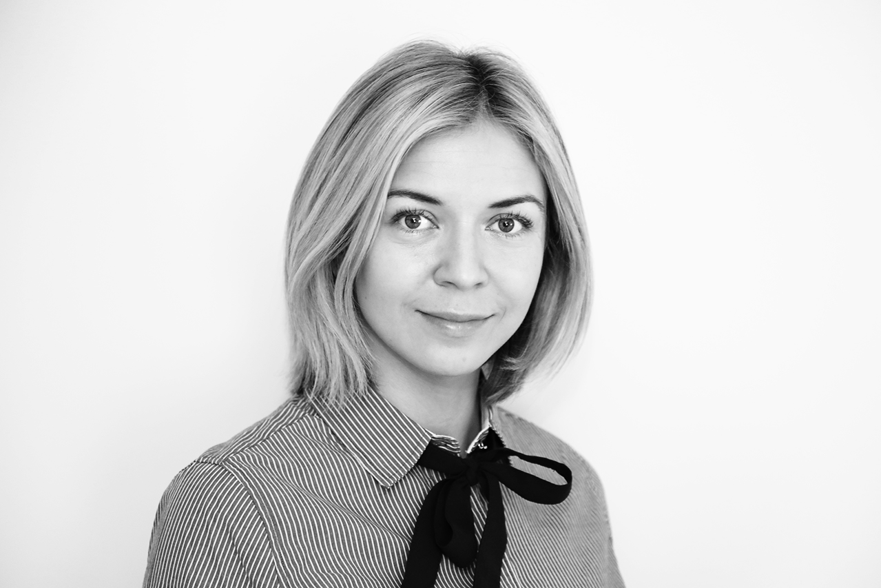 Julia, real estate photographer